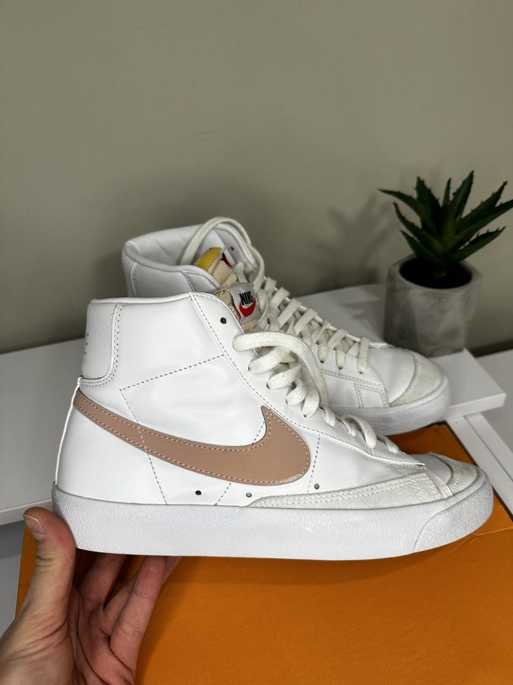 Кросівки Nike W Blazer Mid найк шкіра 40р