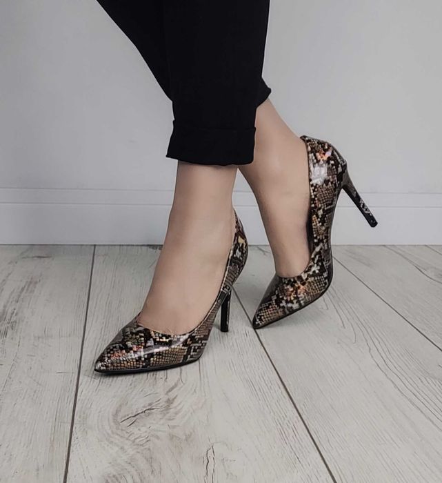 Szpilki r. 36-40 czółenka a'la skóra węża lakierowane TU KUPUJESZ 40