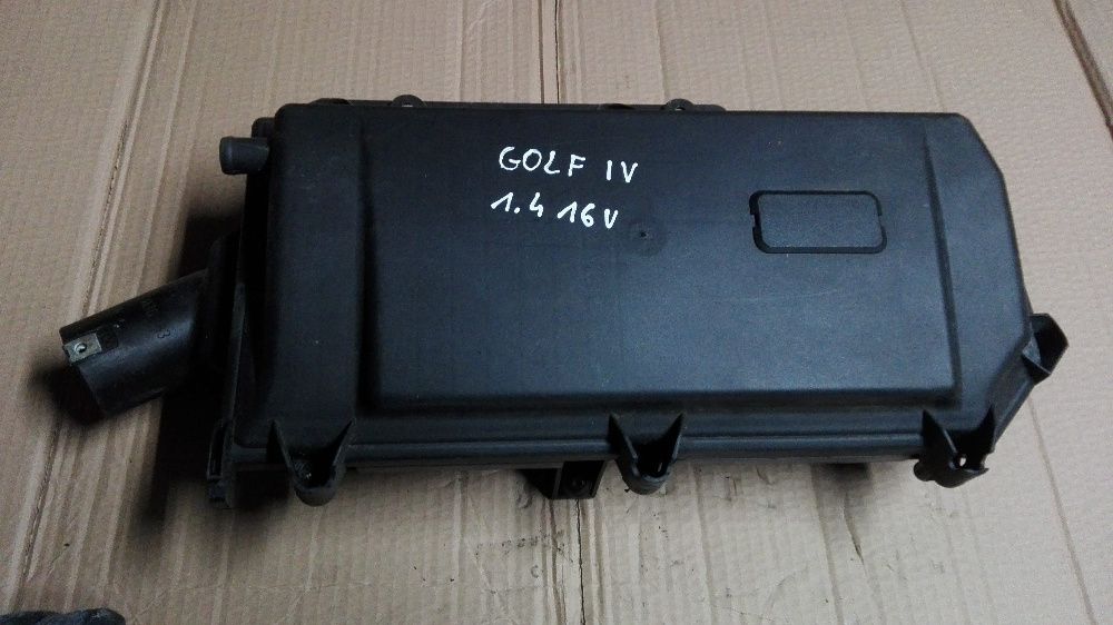 Obudowa Filtra Powietrza V Golf IV 1,4 16 v