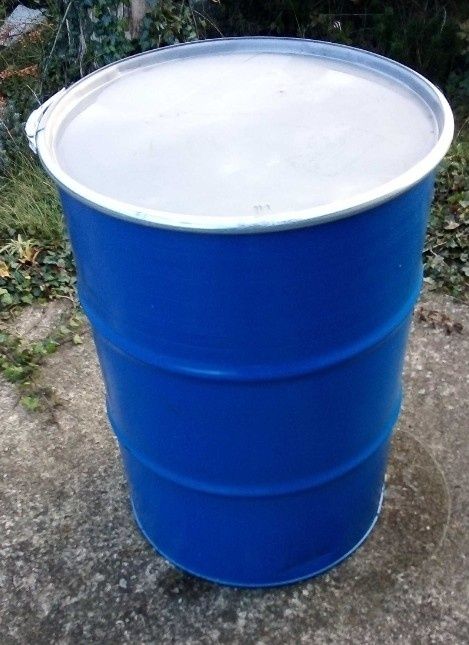 Beczki metalowe bańki 200l mauzery różne