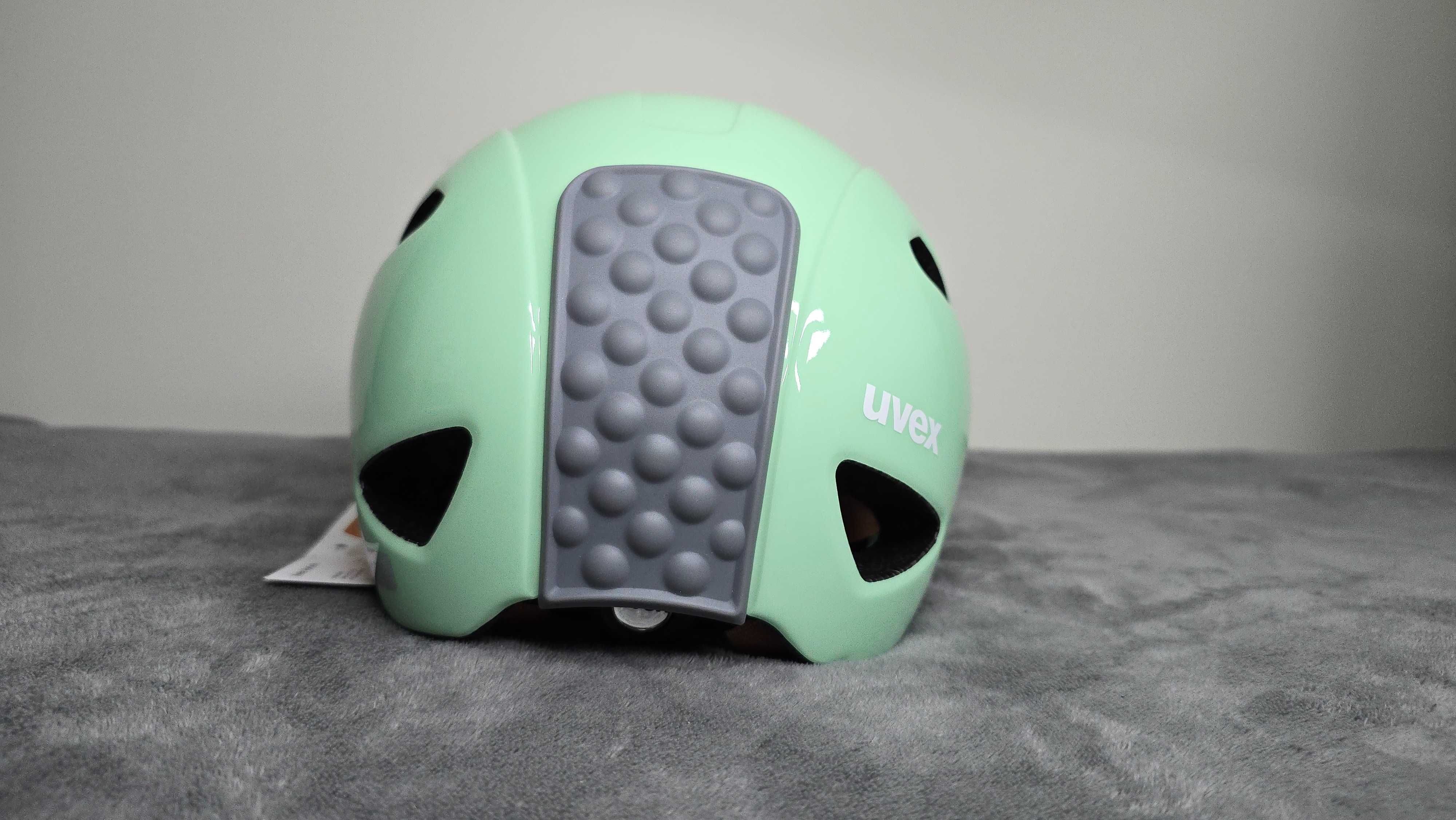 Kask rowerowy dziecięcy UVEX OYO rozm 50-54cm  ma małą skazę