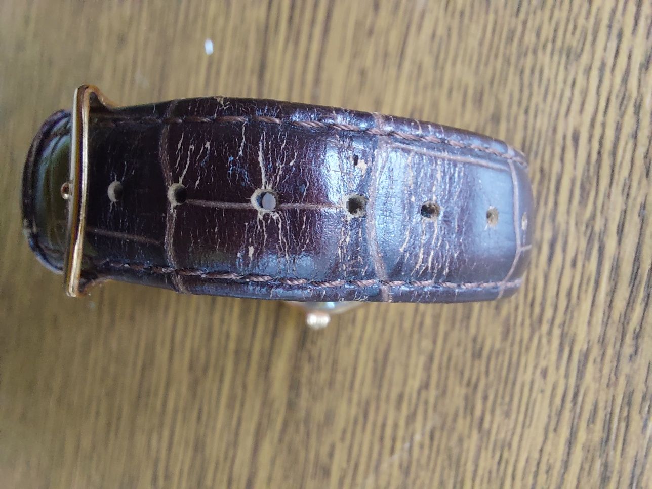 Продам женские наручные часы Royal Lonbon 21306-05