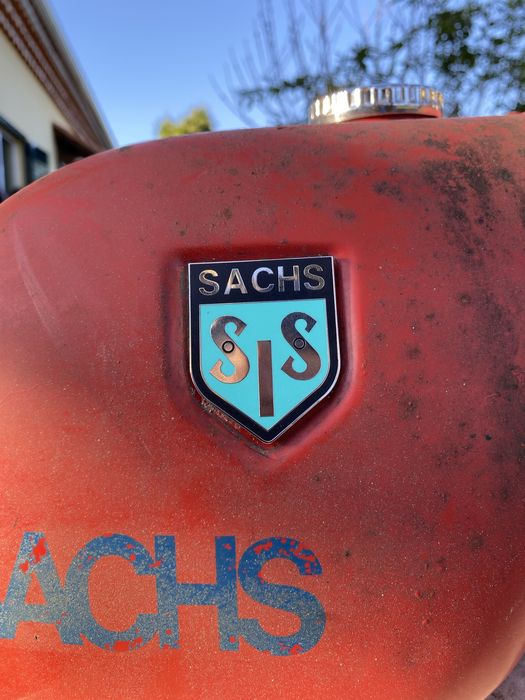 Simbolo SIS Sachs