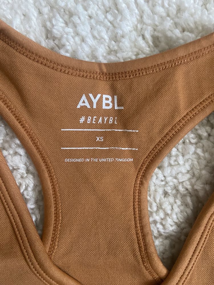 Спортивный комплект AYBL ( топ, шорты) р. XS