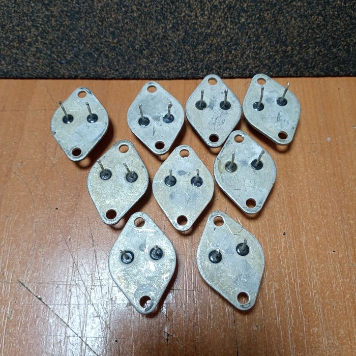 Транзистор биполярный КТ838А