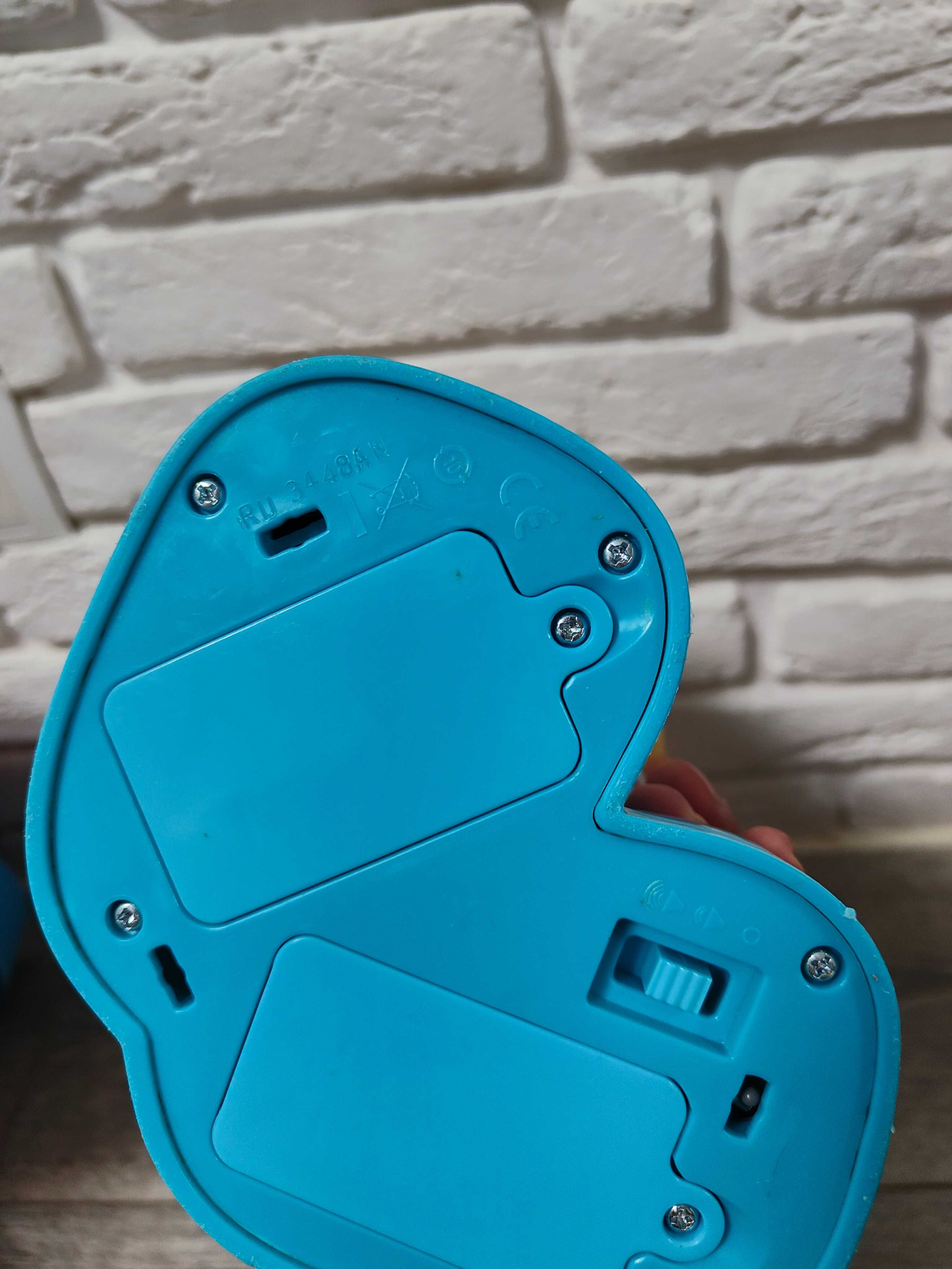 Обучающая Интерактивная игрушка Fisher-Price Робот Бибо танцует поет