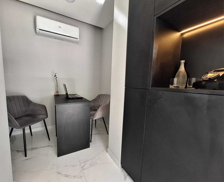 Espaço comercial em rua Bernardim Ribeiro, 134 i