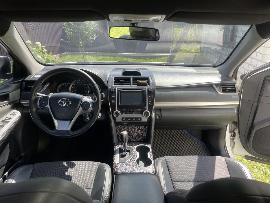 Toyota camry 50 2012р