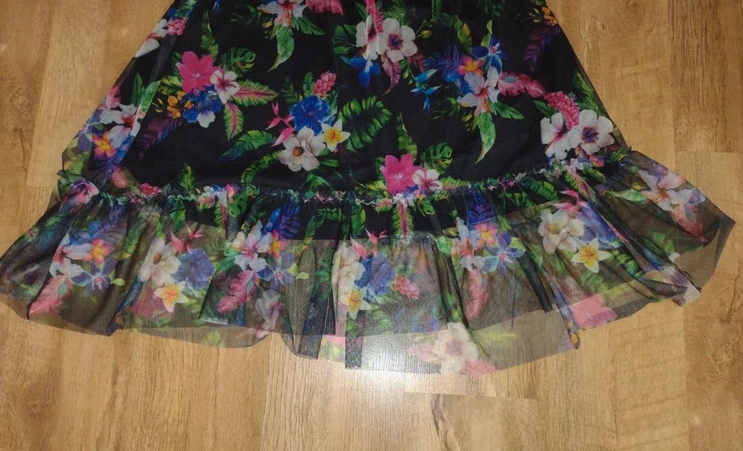Sukienka Mohito –kwiatowy print, zwiewna, rozmiar M