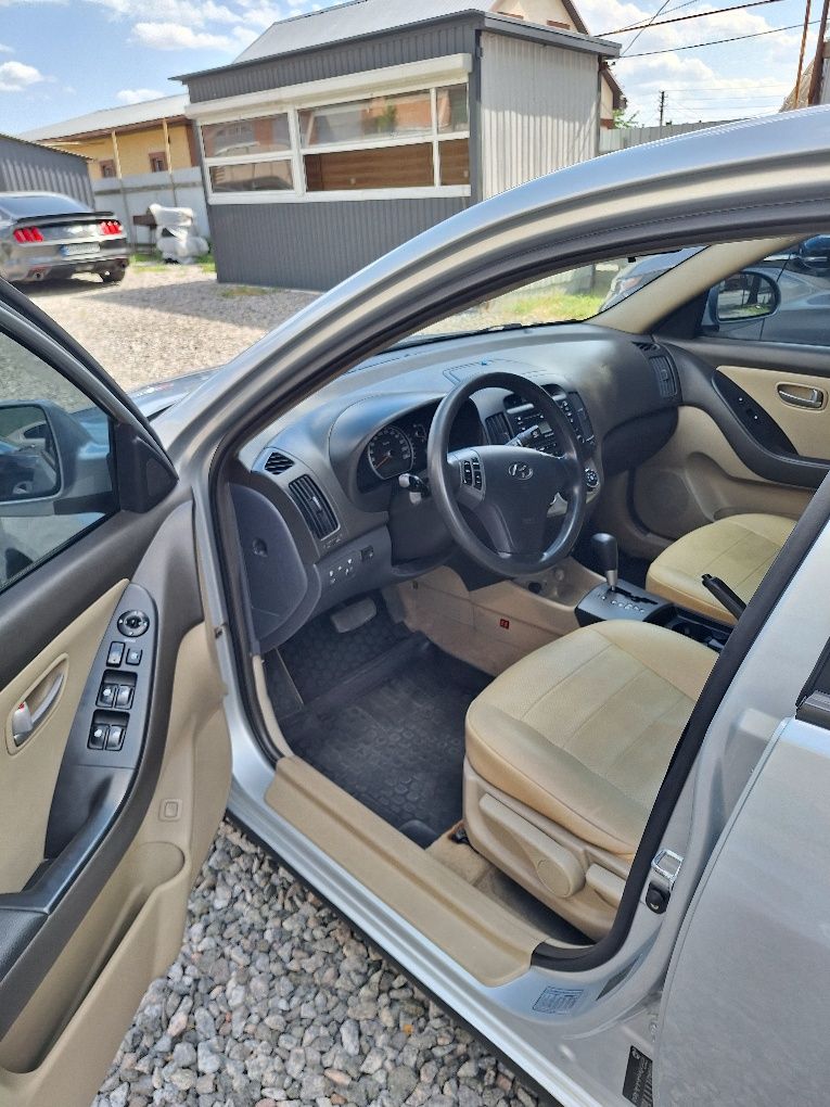 Hyundai Elantra 2008 год , Автомат