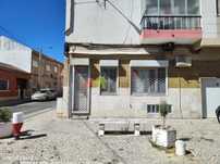 Café / Snack-Bar para Arrendamento – Lavradio