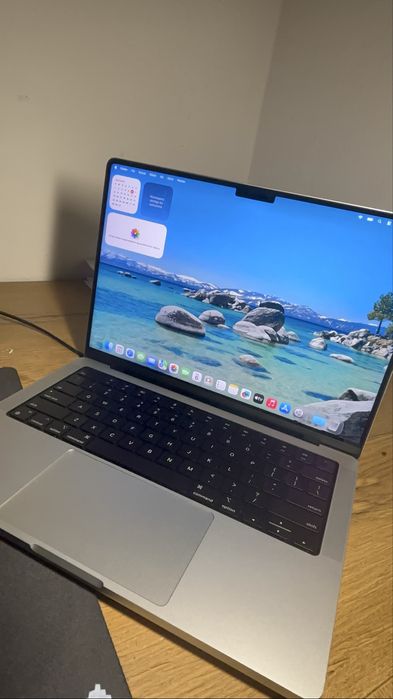 MacBook Pro 14” 2021 M1 Pro / 16 GB RAM / 512 GB SSD / 93% bateria