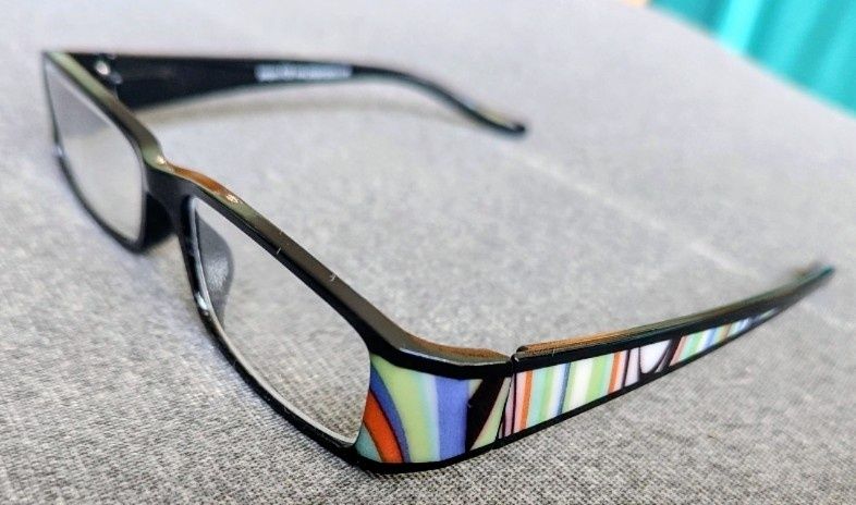 Окуляри +1.5 діоптрій