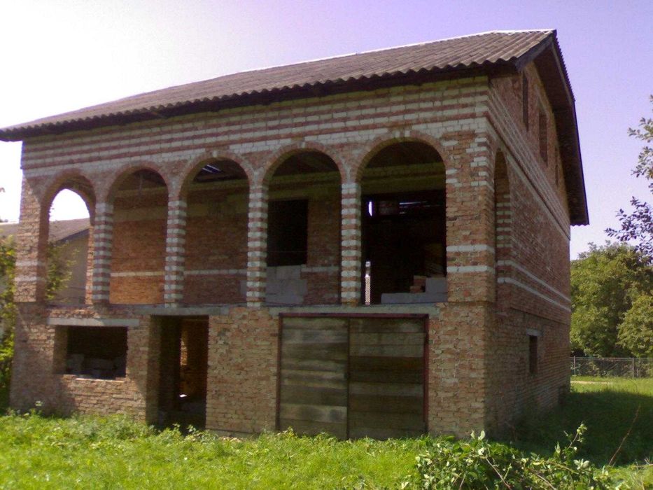 Продам будинок у гірській місцевості