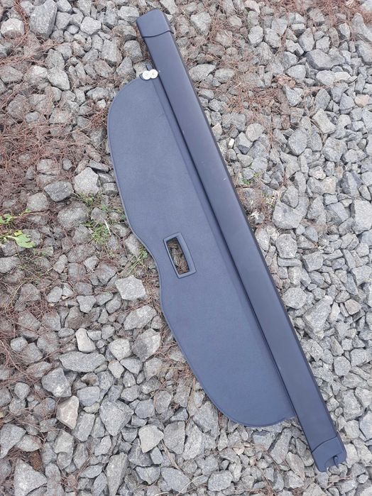 Шторка полка ролета в багажник Тойота Авенсіс т27 універсал полиця зад