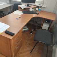Офісний стіл