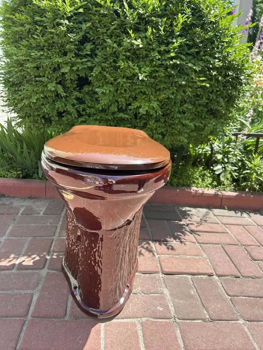 Унитаз Дачный коричневый