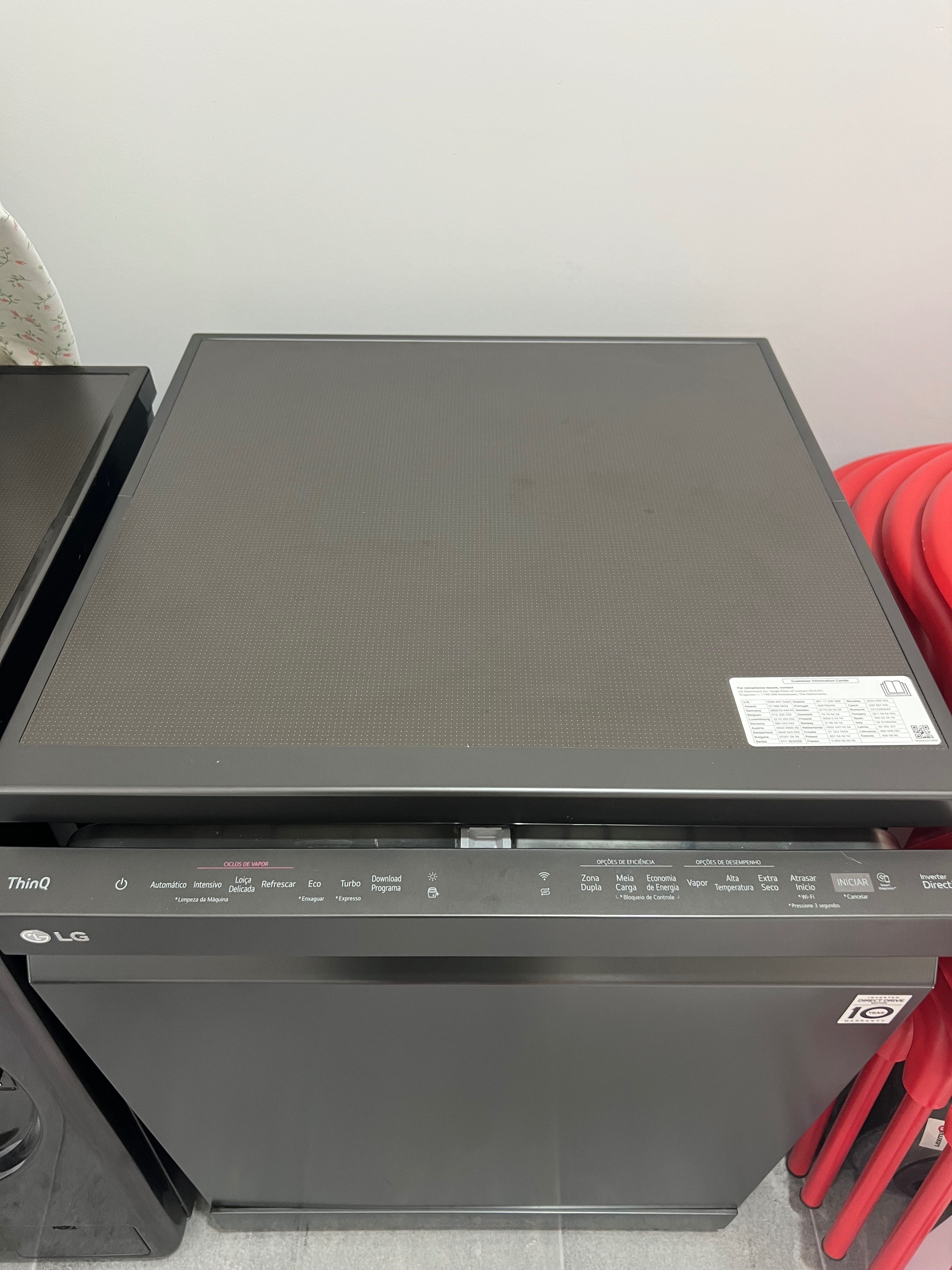 Máquina Loiça LG DF455HMS como nova 1,5 ano uso