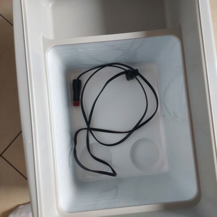 Lodowka kompresorowa Dometic cdf 36 + zasilacz
