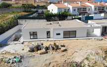 Casa T3 em Lourinhã e Atalaia de 145,00 m2