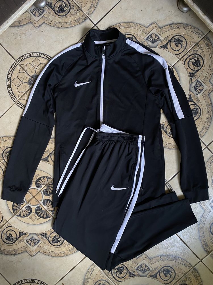 Мужской спортивный костюм Nike Dry Academy Track Suit DRI-FIT