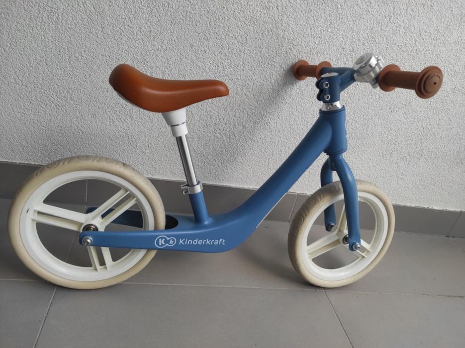 Kinderkraft rower biegowy