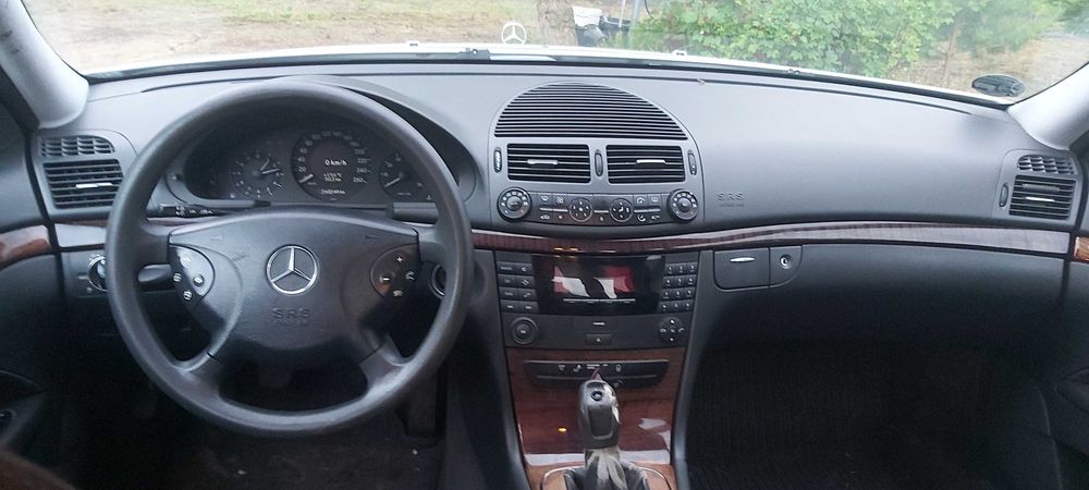 Mercedes E klasa W211 E240 E220 zderzak tylny skrzynia silnik M112