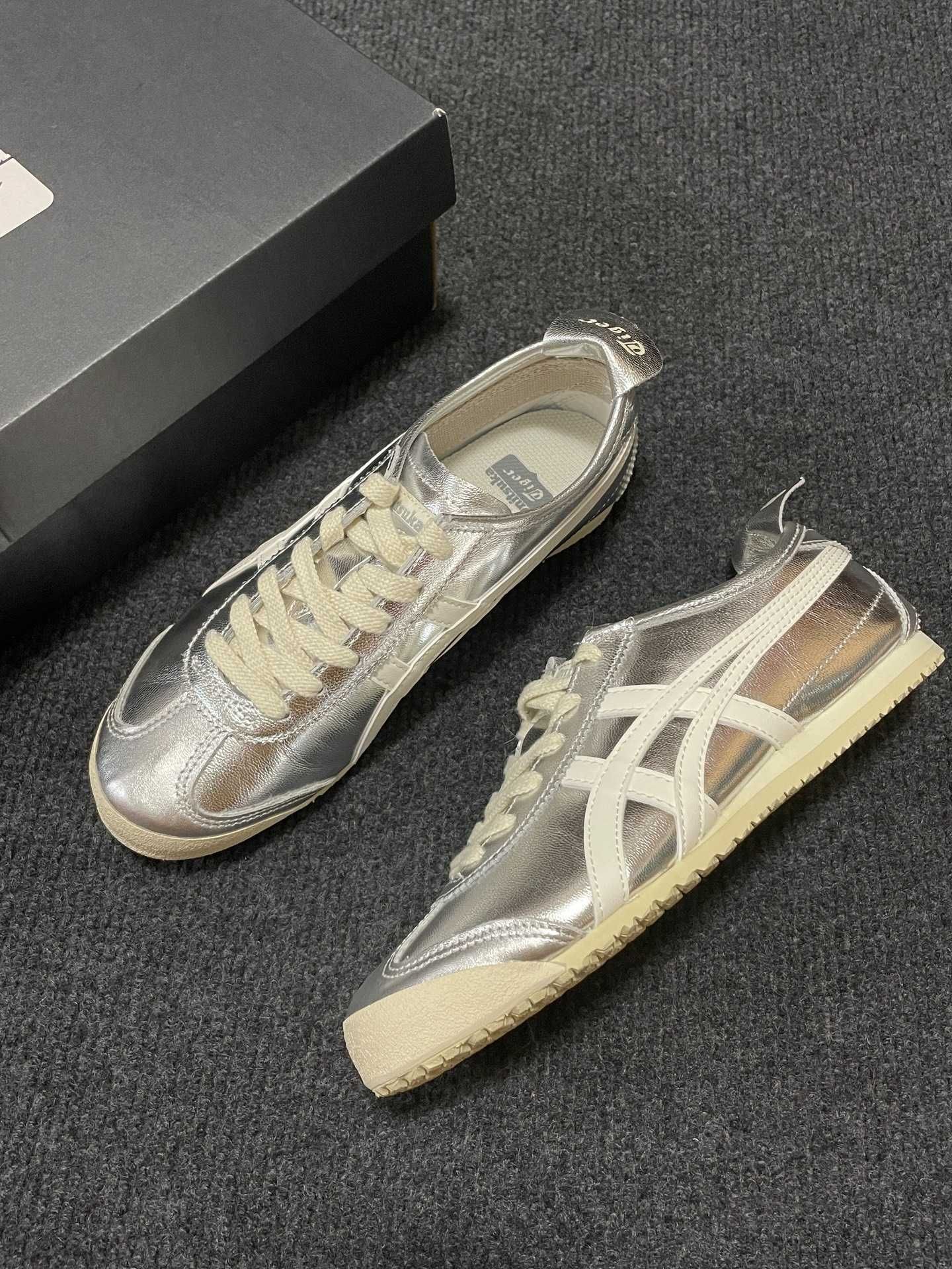 Nowe*Onitsuka_Tiger_Mexico66_Silver_Off_White*UnisexTrampk.37