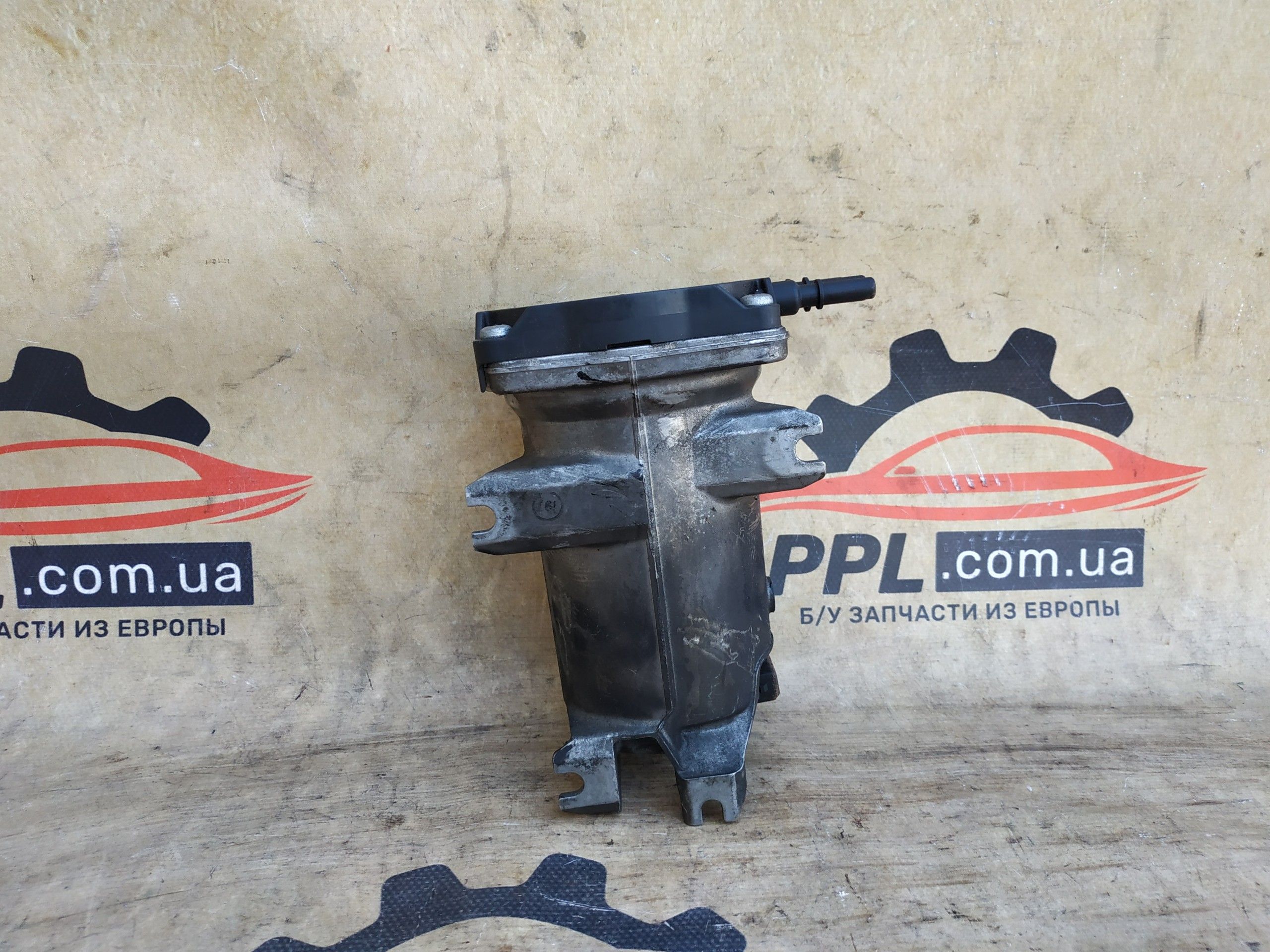 Citroen C5 08-17 2.7 HDi 407 607 корпус топливного фильтра 6650473120