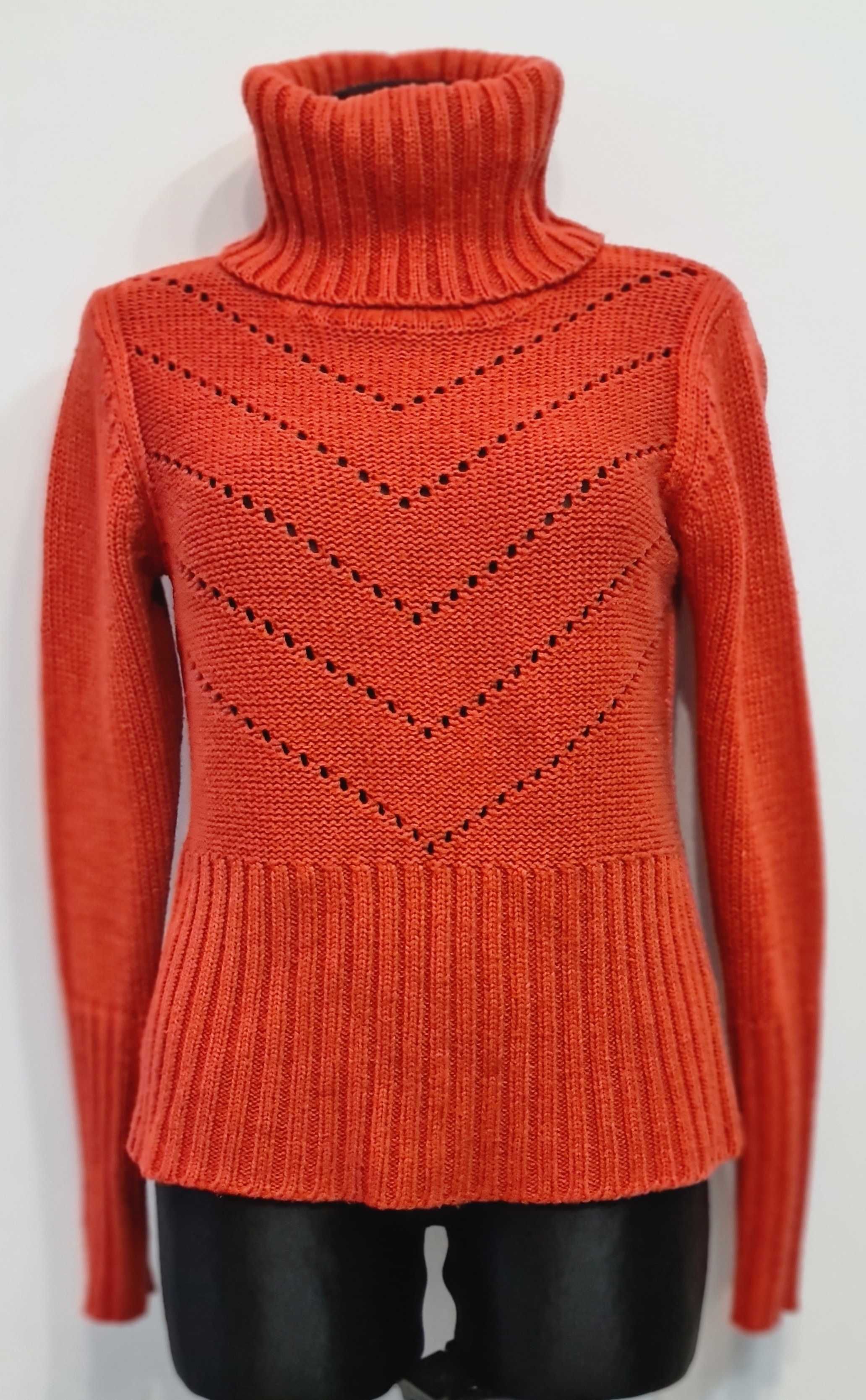Czerwony sweter z golfem H&M r. M/L
