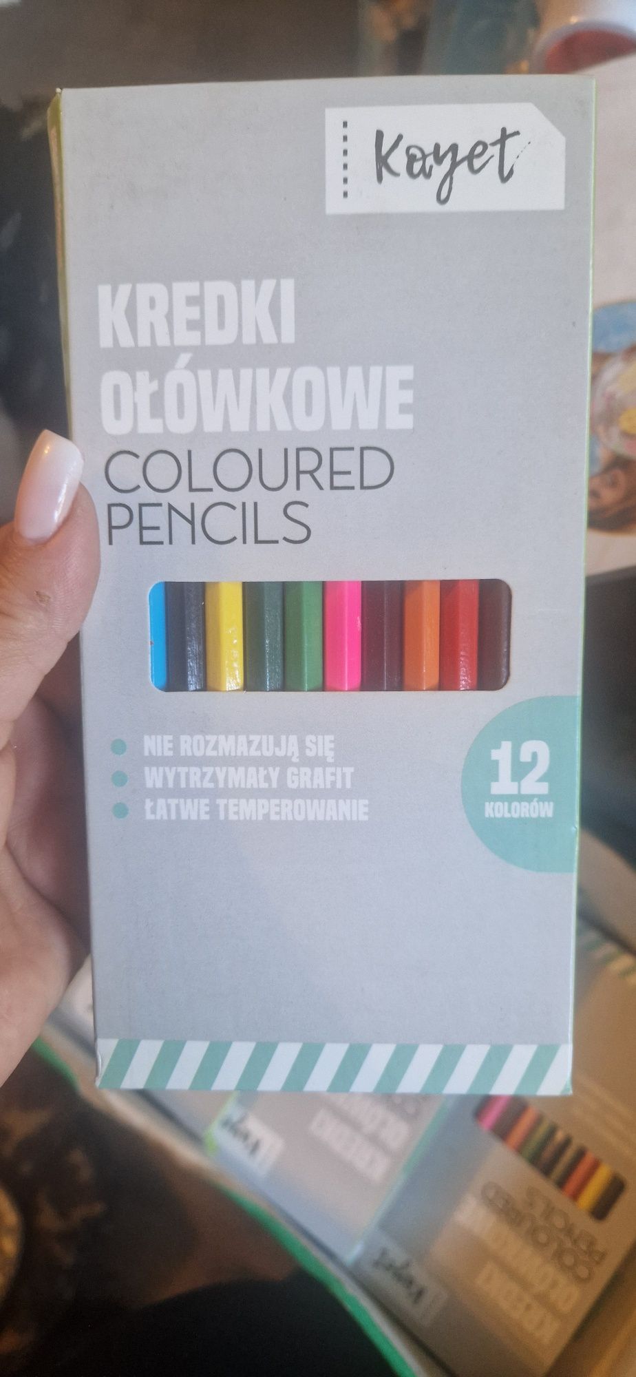 Kredki ołówkowe nowe
