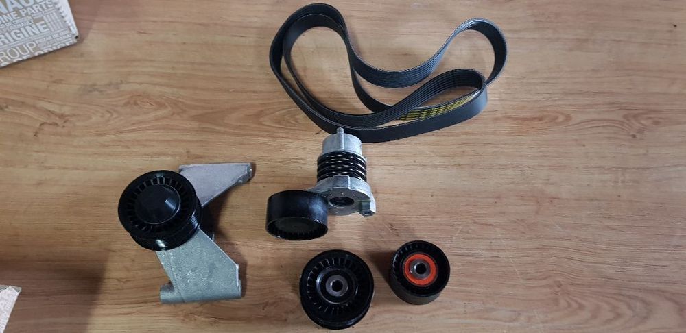 NAPINACZ PASEK 0.9 1.2 TCE DUSTER LODGY SANDERO CLIO MEGANE SCENIC