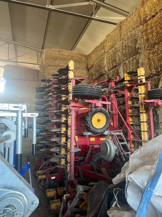 Vaderstad Rapid 8 metrow. Pronto Horsch