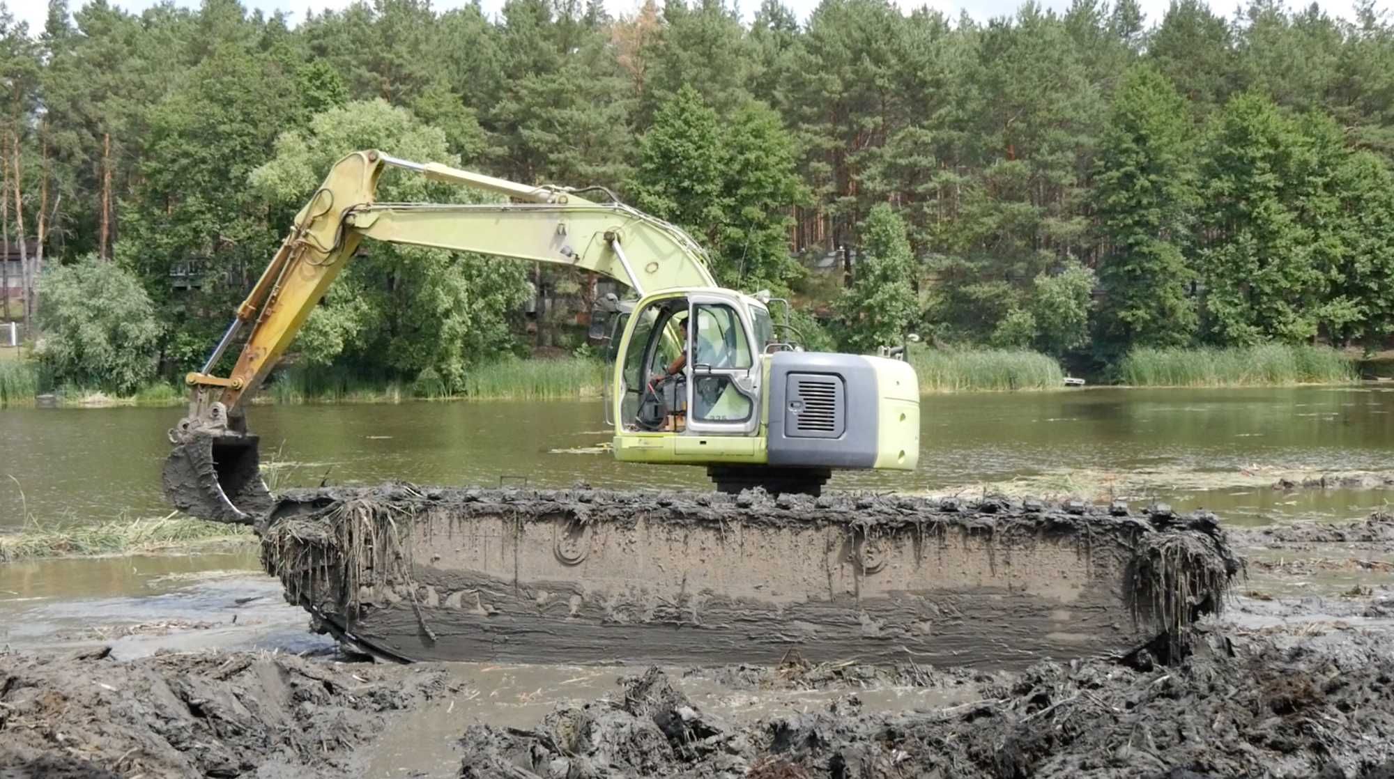 Очистка водойми,Плавающий экскаватор амфібія, Плаваючий екскаватор.