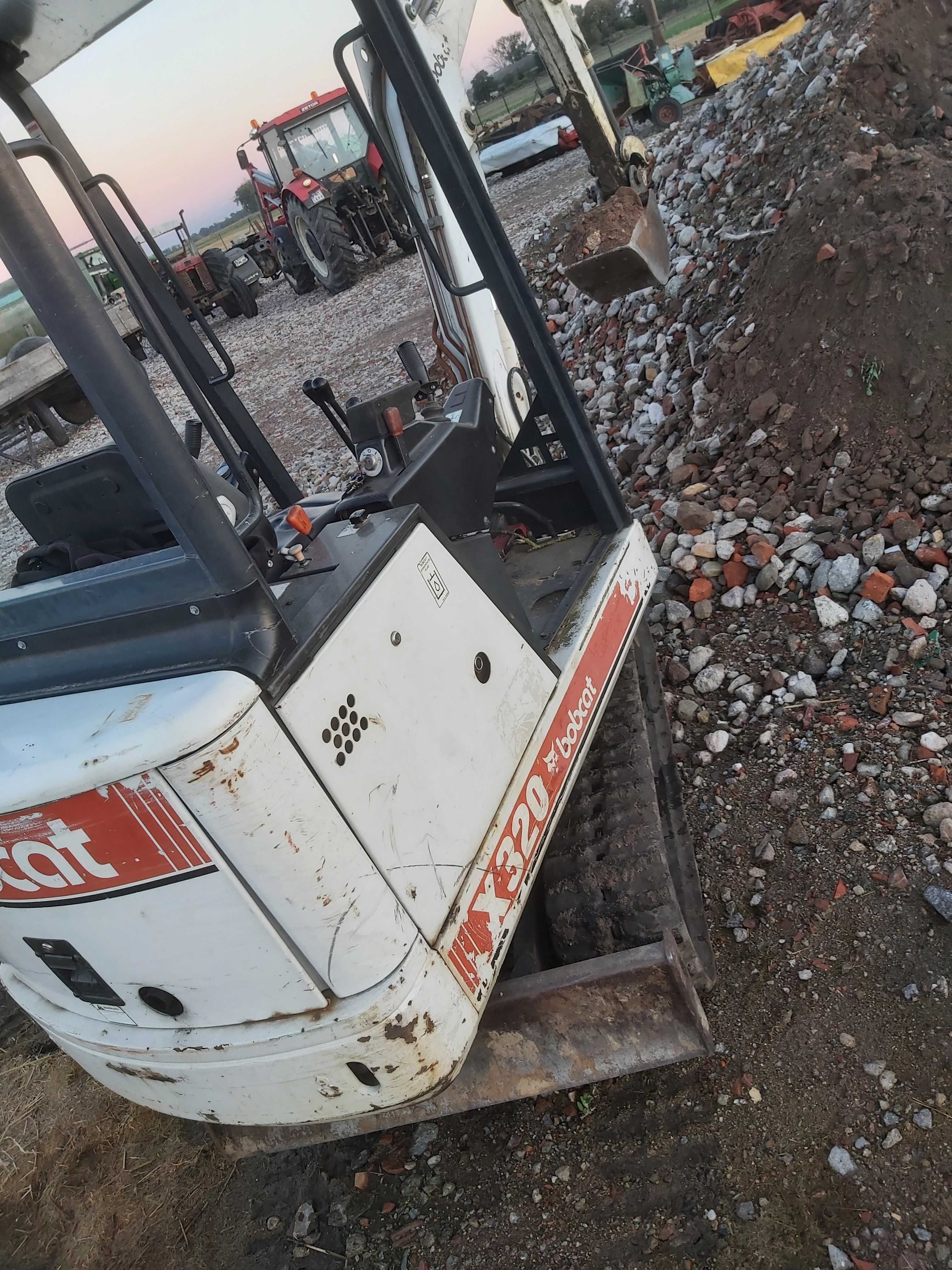 Mini koparka bobcat kubota