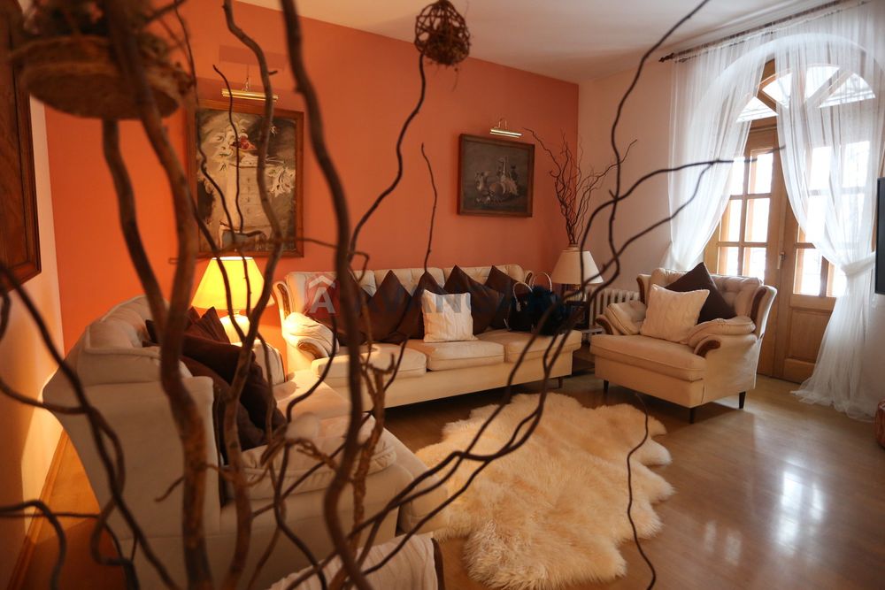 Продам 5-і камнатну сучасну квартиру в центрі Дніпра