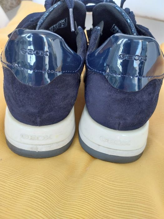 Sapatilhas Geox azul escuro