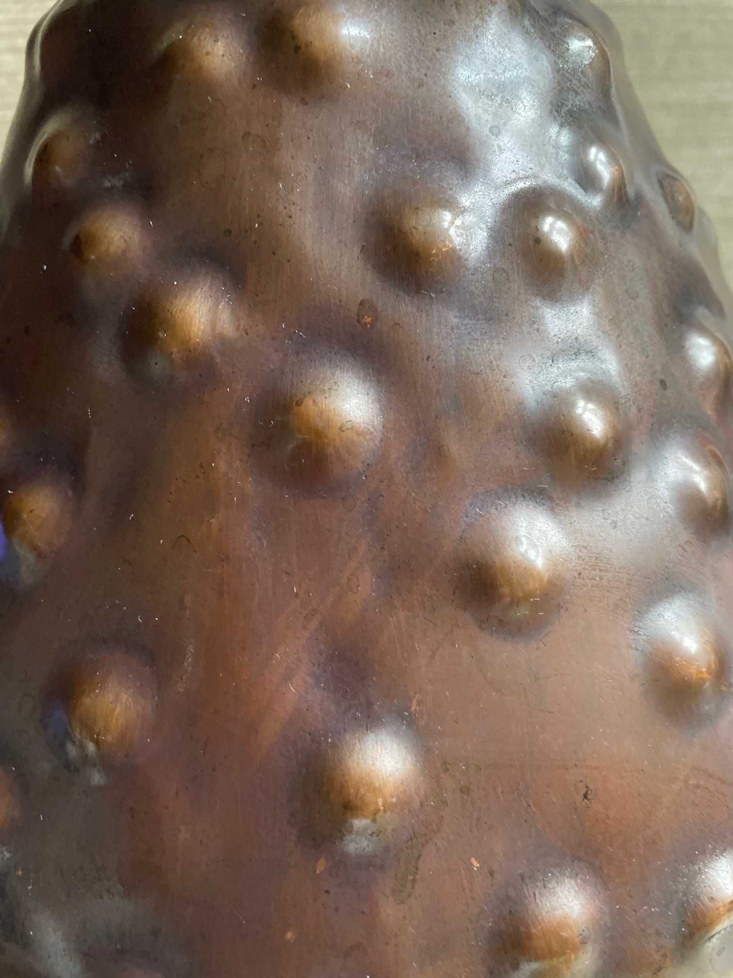 Duży miedziany  brutalistyczny dzban , lata 60 Adolf Adrian prl