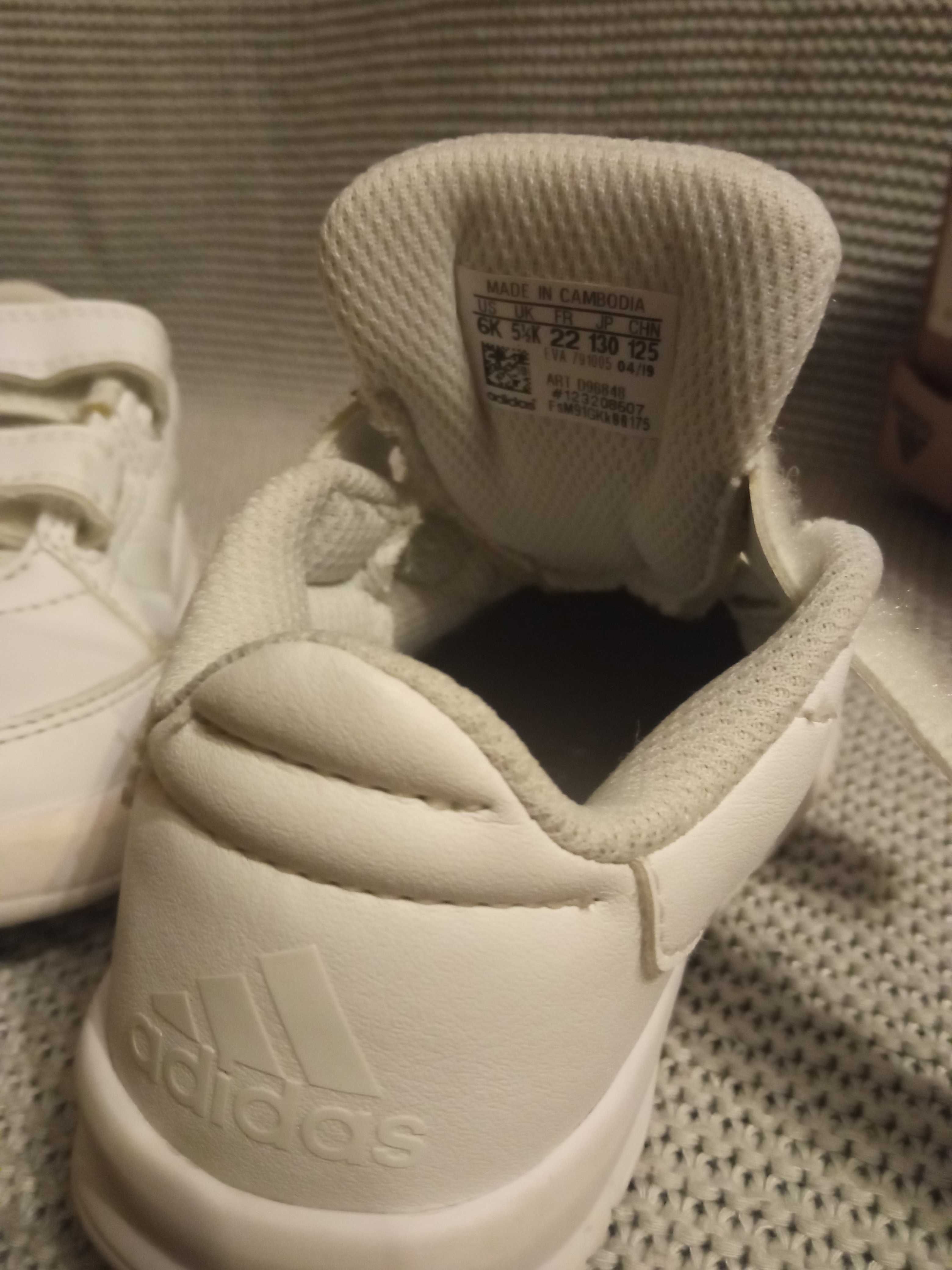 Buty  Białe adidasy r. 22 Adidas dla chłopca jak nowe
