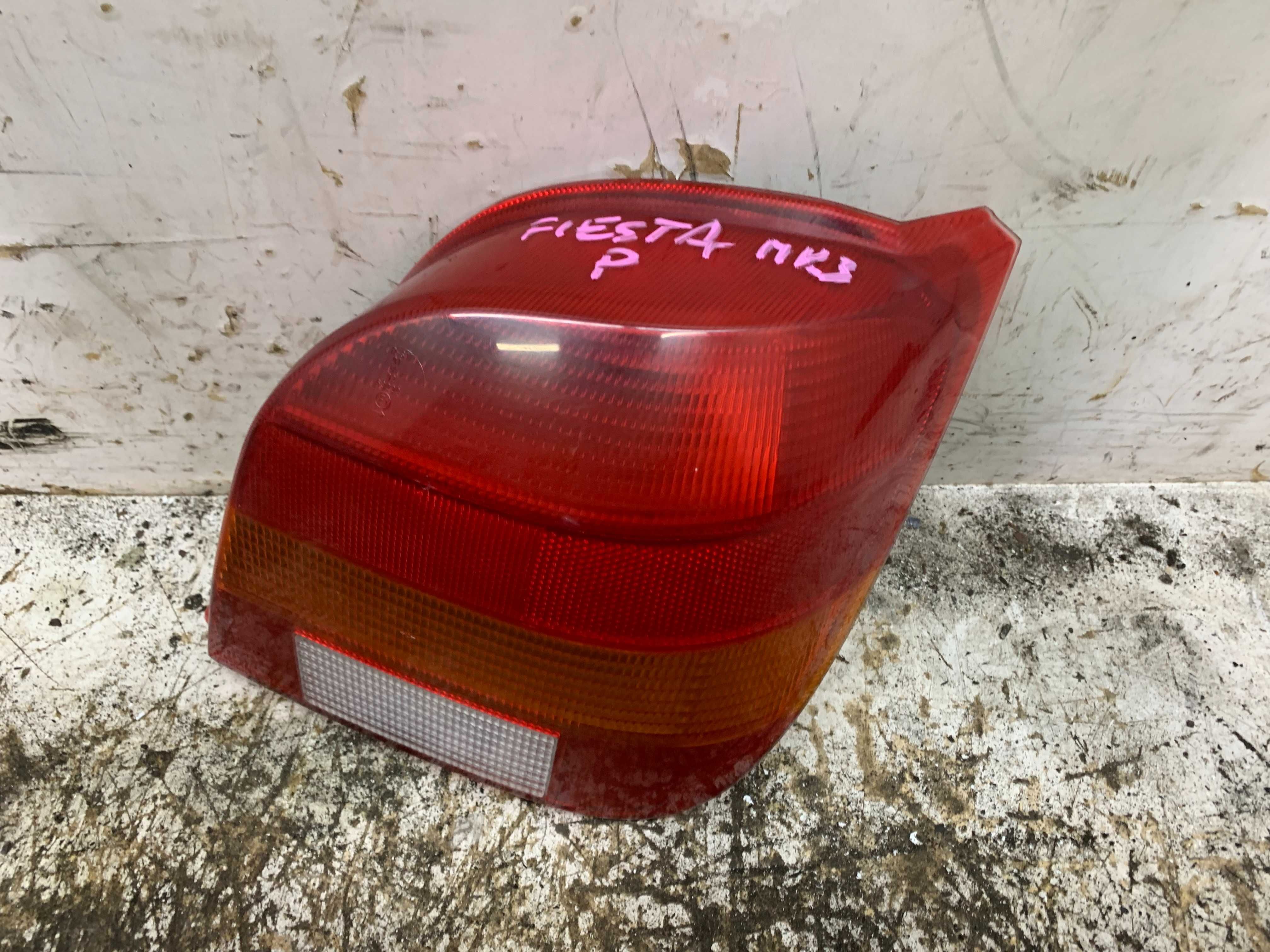 Ford Fiesta MK3 Lampa Prawa Tylna Prawy Tył