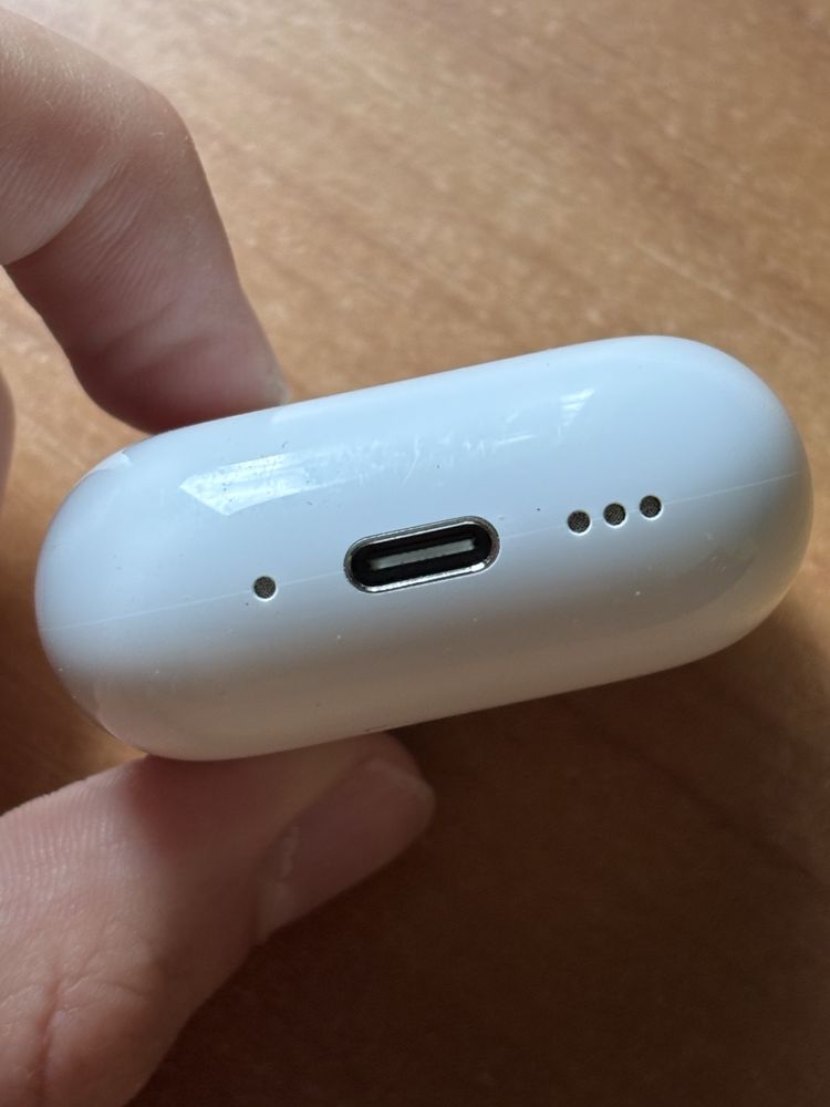 Кейс airpods 4 ANC без наушников