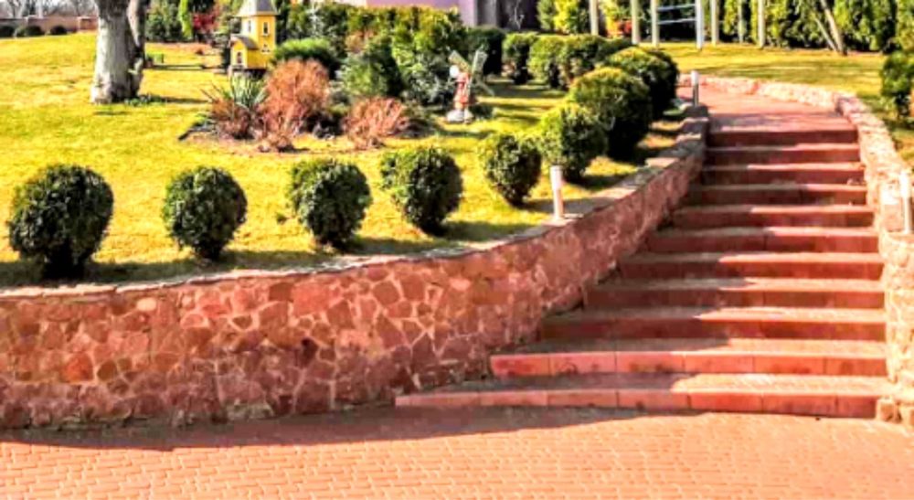 #453 Сдаю великий будинок з басейном