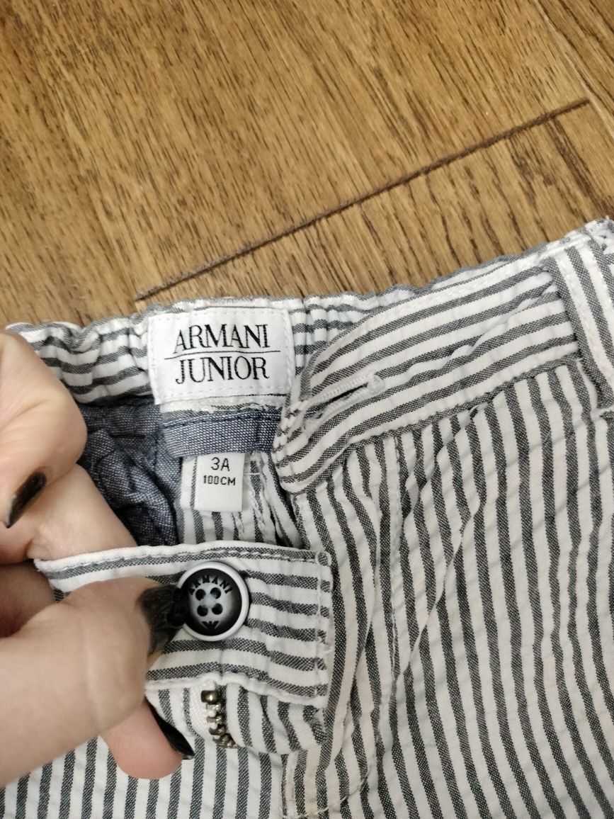 Krótkie spodenki marynarskie 100 Armani