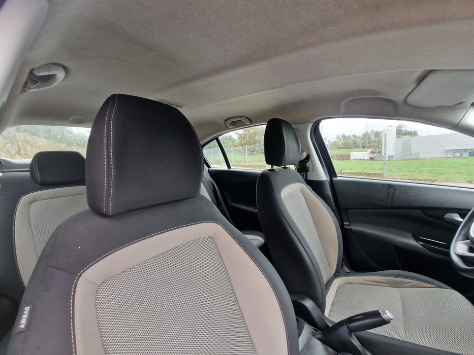 Fiat Tipo Sedan 1.3 M-Jet Easy