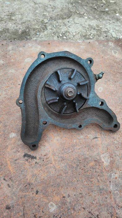 Корпус помпы ГАЗ с крыльчаткой, вентилятором