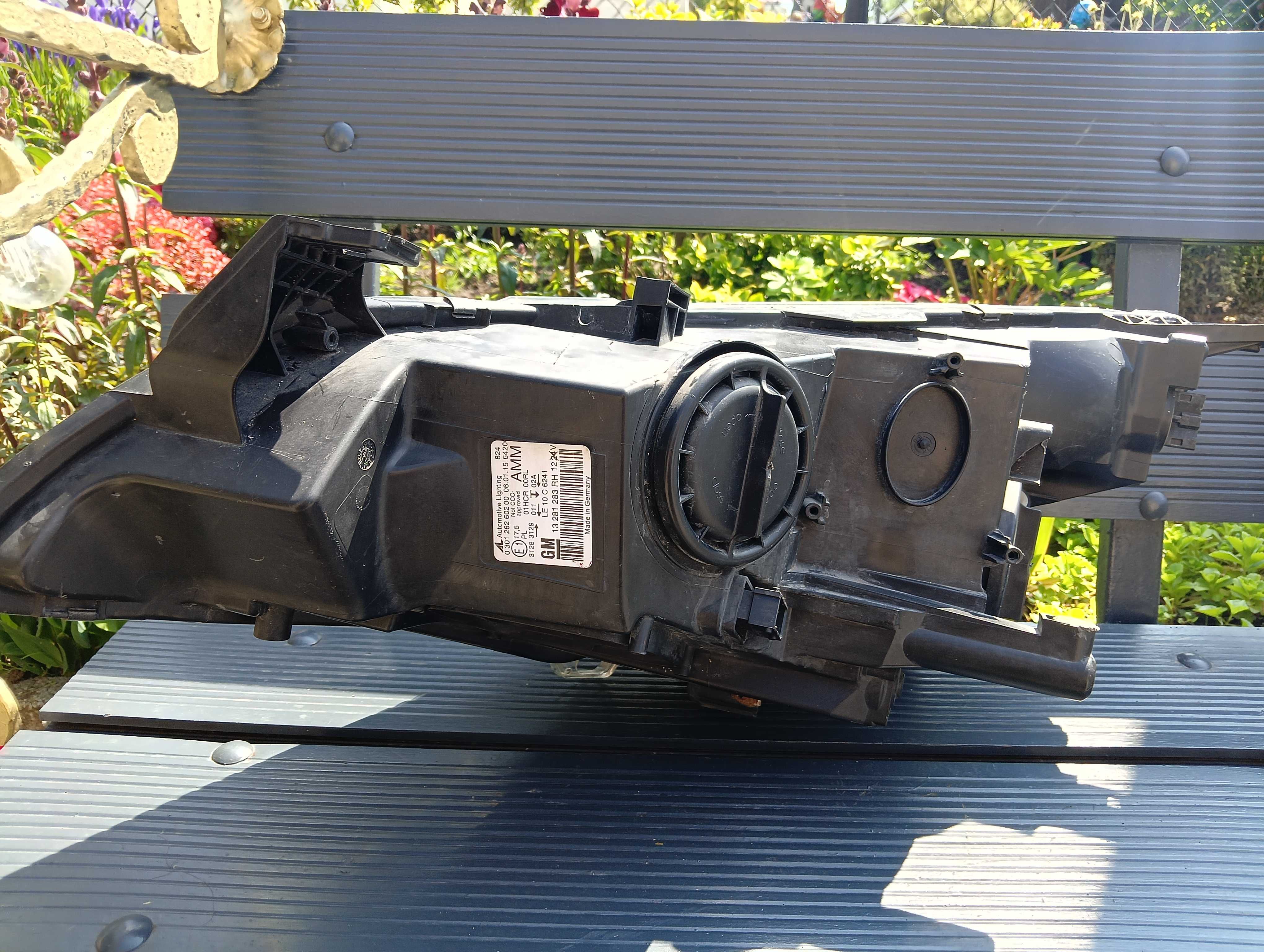 Lampy przednie Astra J