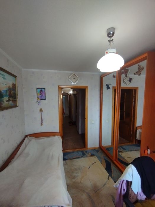 Продається чудова 4кімнатна квартира на Поділлі.