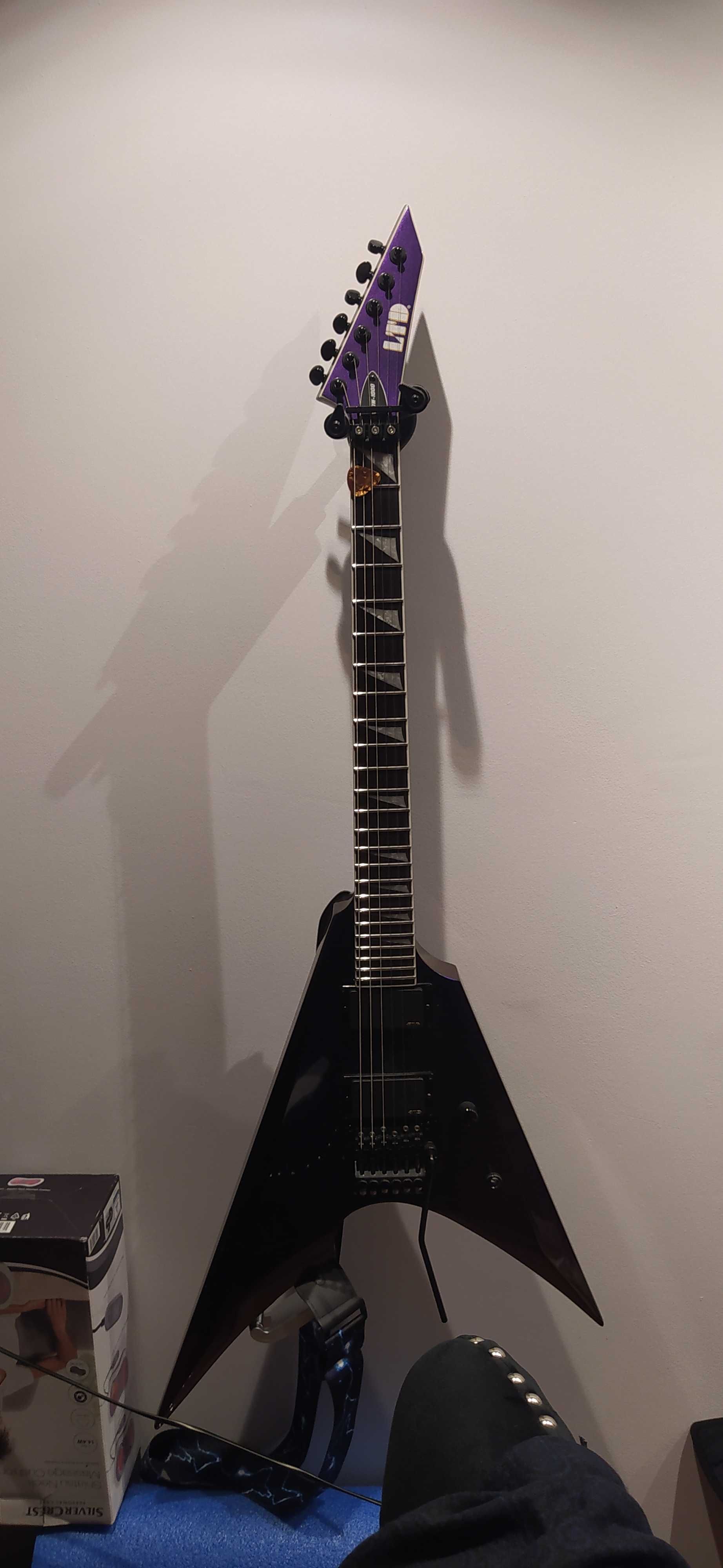 Gitara ESP LTD Deluxe ARROW-1000 violet andromeda