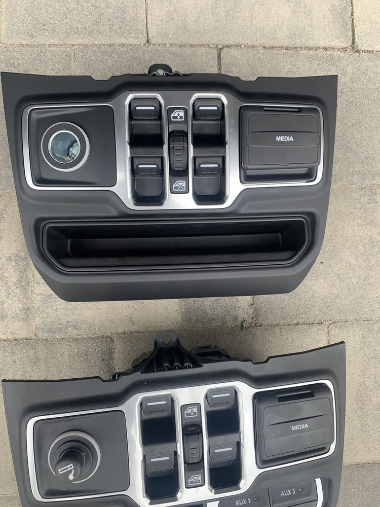 Panel przełącznik sterowania szyb Jeep wrangler JL 18-23r