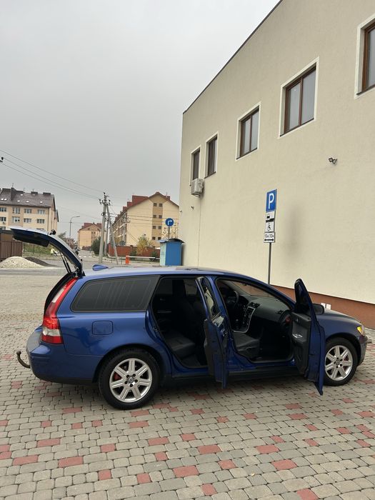 Volvo v50 (вольво в50) 2.0 2007